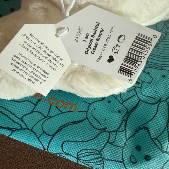 BNWT Auth JellyCat Bashful Cream Bunny, Medium Size - Picture 6 of 8